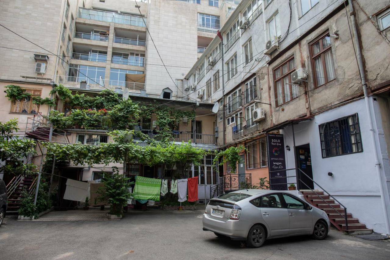 Golden Nugget Apartment Tbilisi Exterior photo